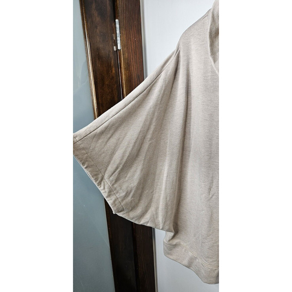 Tahari Womens Sweater Top XL Taupe Cowl Neck Fleece Stretch Batwing Soft Shirt - Picture 3 of 8